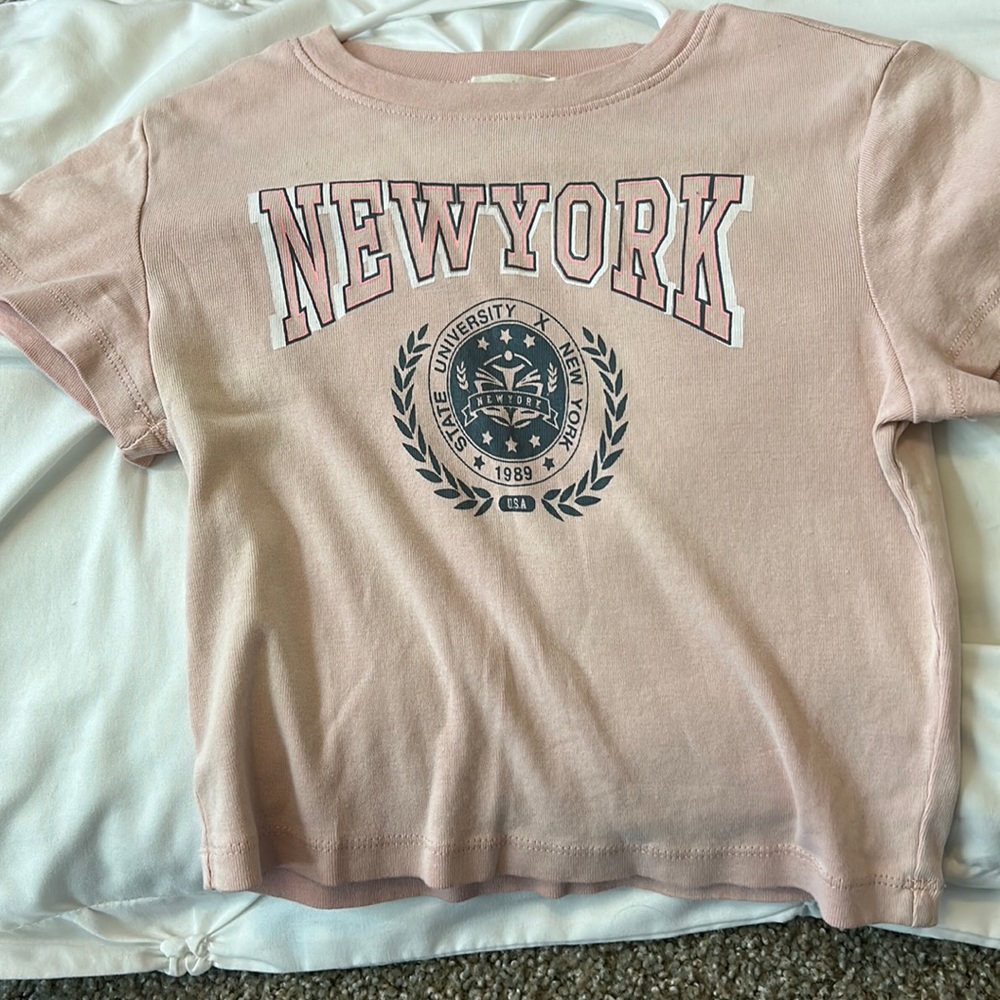 Light pink, urban nation, New York, cropped baby tee size small hardly worn